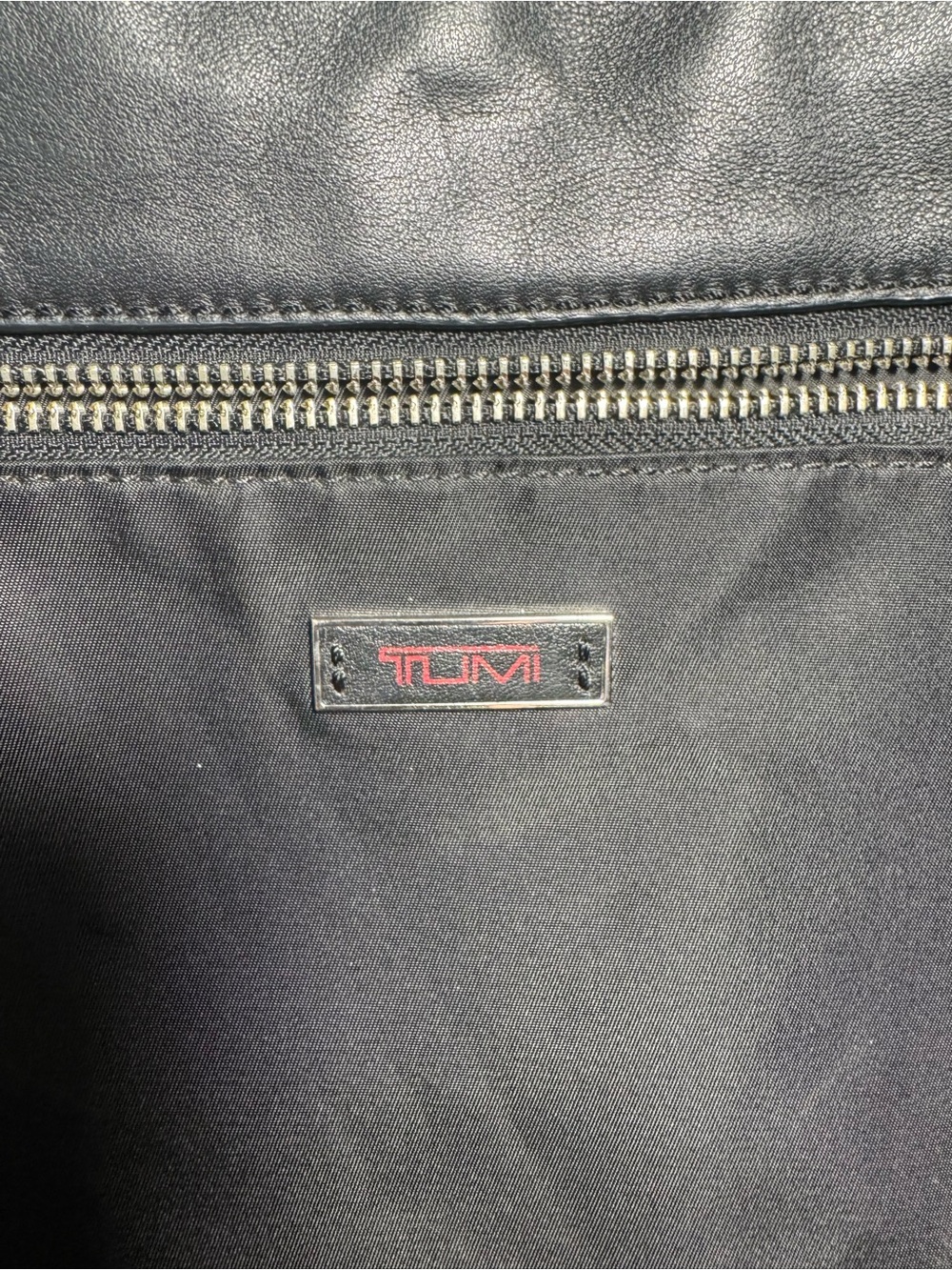 Tumi Work Travel Shoulder Tote Bag- Nylon Leather Trim - EUC Black - Picture 2 of 9